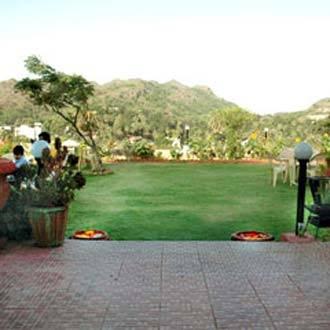 Udai Garh Hotel Mount Abu Exterior photo